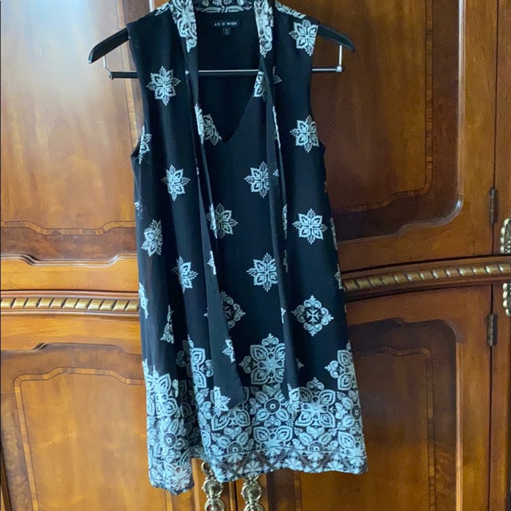 Black and white dress